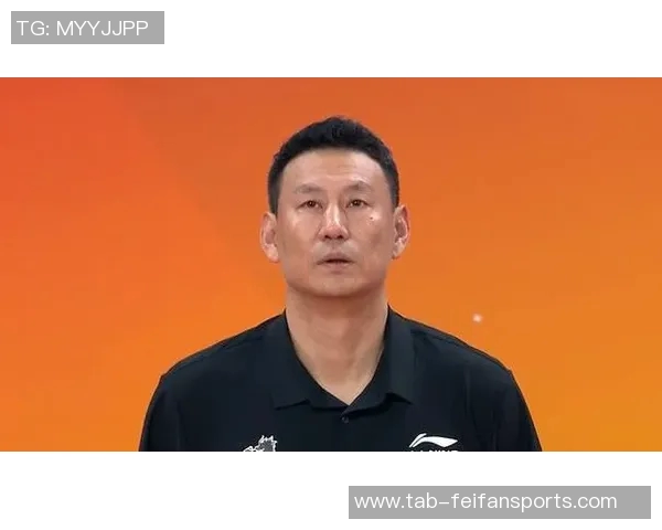 李楠:两位内线的发挥很出色,年轻人正在快速成长 李楠:两位内线的发挥很出色,年轻人正在快速成长