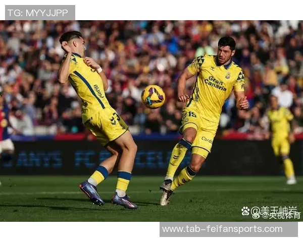 丹-伯恩:第1个丢球让我们有点泄气,巴萨下半场变得更加沉稳 丹-伯恩:第1个丢球让我们有点泄气,巴萨下半场变得更加沉稳